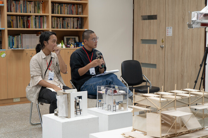 【榮譽】本屆畢業生邵信安畢業設計獲選 IEAGD 國際大評圖 以建築回應泰緬邊境難民生活圖片